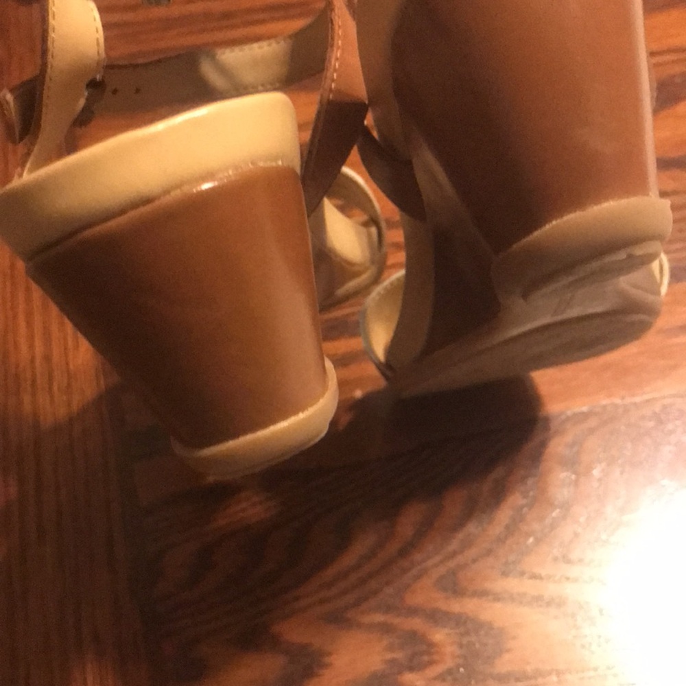 Women’s Naturalizer Sandals Size 9.5 M - Picture 7 of 16